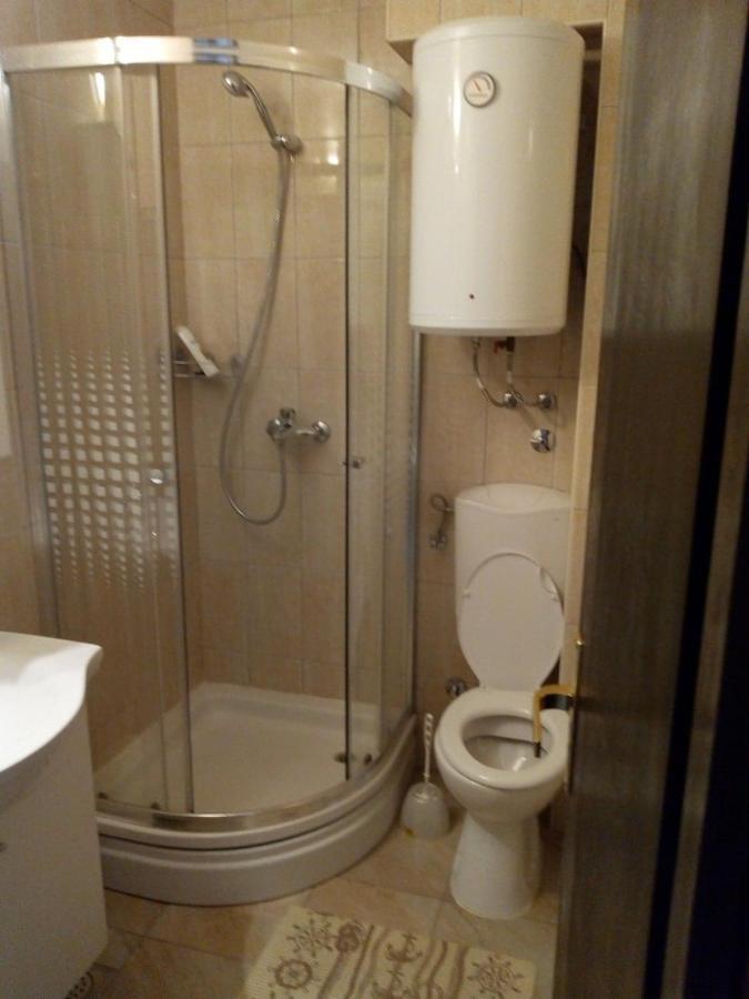 Apartman Leo Nečujam Buitenkant foto
